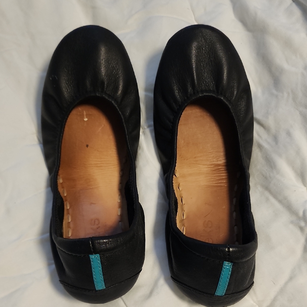 Black Tieks